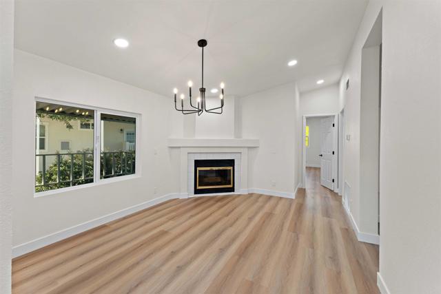 Detail Gallery Image 9 of 30 For 13162 Highway 8 Business #104,  El Cajon,  CA 92021 - 3 Beds | 2 Baths