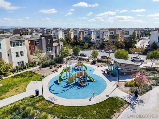 1993 Strata, Chula Vista CA: https://media.crmls.org/mediaz/fe7c8be4-1206-493a-9f2a-7efd92d44ab0.jpg