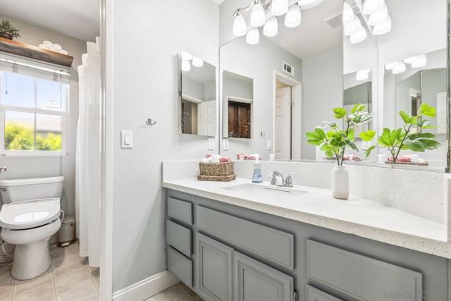 11225 Corte Isabelino, San Diego CA: https://media.crmls.org/mediaz/fe7d5780-47cf-4e56-a12b-6a68a953ff29.jpg