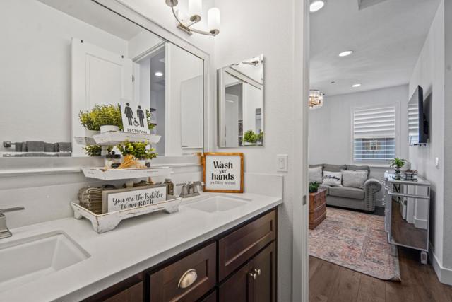 287 Skyview Drive, Marina CA: https://media.crmls.org/mediaz/fe7d69e7-1733-4051-a2bb-596fada325b8.jpg