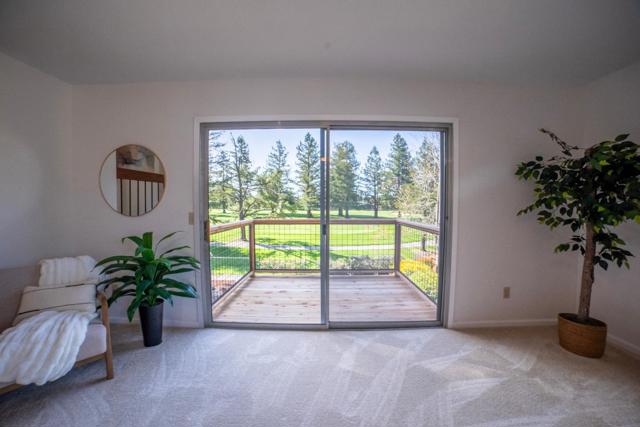 4652 Fairway Drive, Rohnert Park CA: https://media.crmls.org/mediaz/fe7d6dc6-1ced-4f57-aed8-3e7ee5dac0fc.jpg