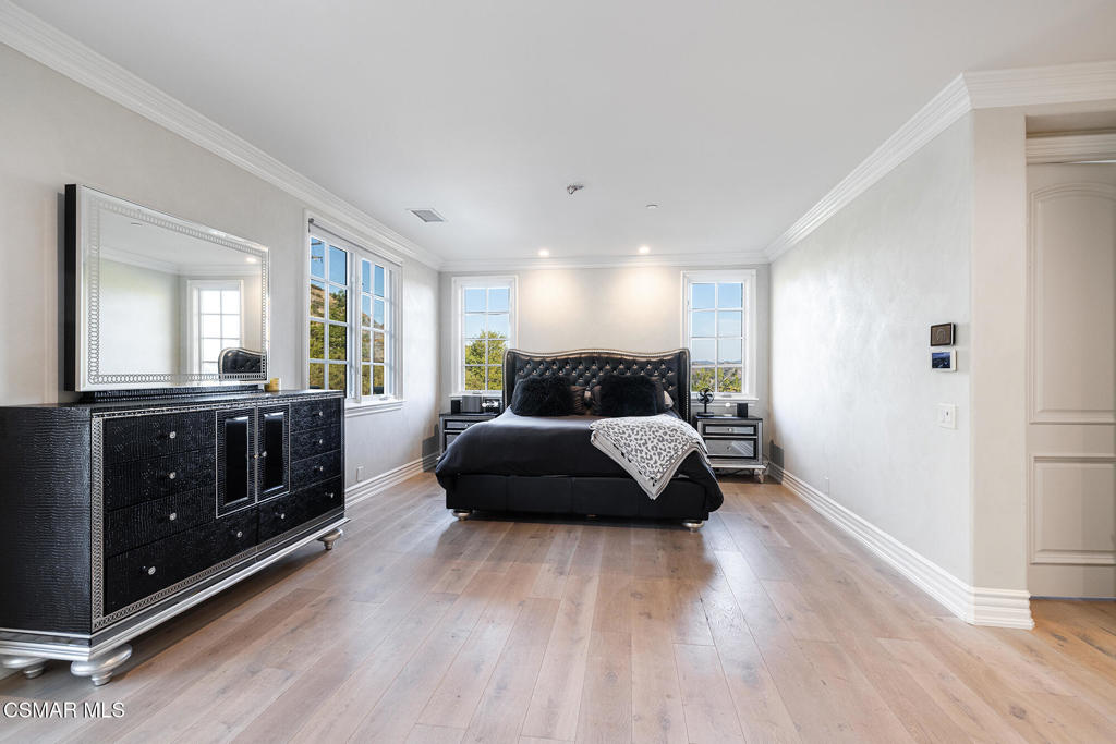 MLS #226003928 image #22