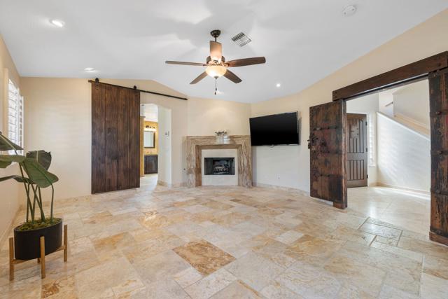 39165 Regency Way, Palm Desert CA: https://media.crmls.org/mediaz/fe7ff85b-7b21-4b12-a489-296160cbd2c0.jpg