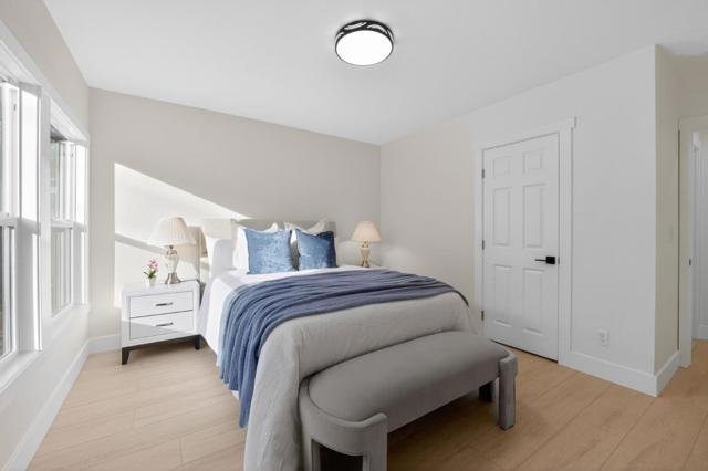 1150 Sevier Avenue, Menlo Park CA: https://media.crmls.org/mediaz/fe7ffa37-7be0-4057-8c1c-881a2ec10604.jpg