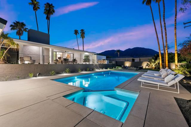 46380 Desert Lily Drive, Palm Desert CA: https://media.crmls.org/mediaz/fe8020b1-4455-43f2-a701-5a3499ee9c84.jpg