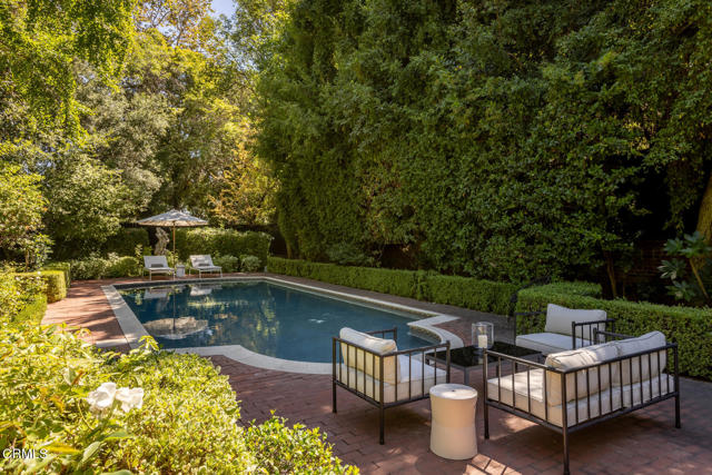 595 Linda Vista Avenue, Pasadena CA: https://media.crmls.org/mediaz/fe80521c-df54-49c1-a3eb-4a6a50ff287d.jpg