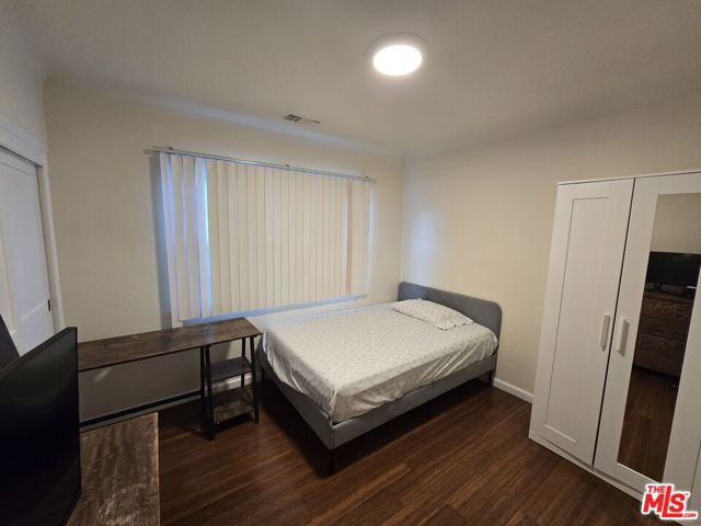 2944 Mayfield Avenue, La Crescenta CA: https://media.crmls.org/mediaz/fe80b90b-a2e7-42e8-84a5-a1e8600e95bb.jpg