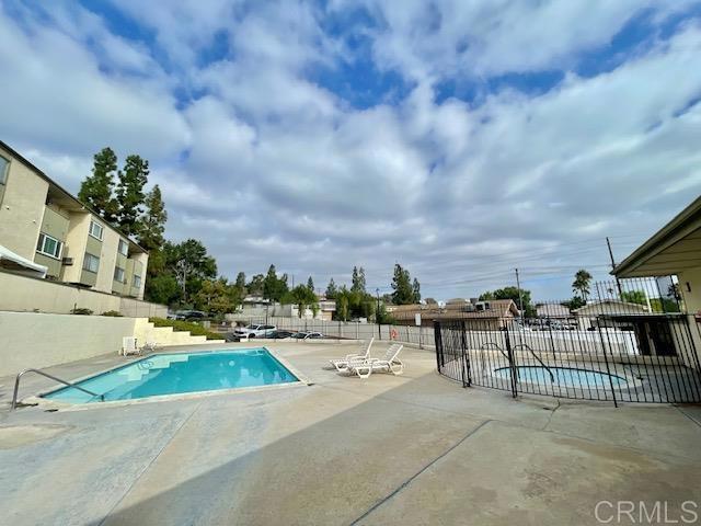 Photo #3: PTP2304347 Listing 