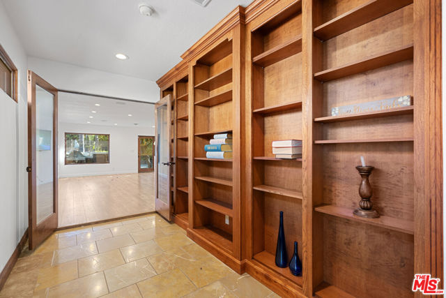 14710 Greenleaf Street, Sherman Oaks CA: https://media.crmls.org/mediaz/fe81da2a-8a08-49b7-a4a9-4b1e949befc8.jpg