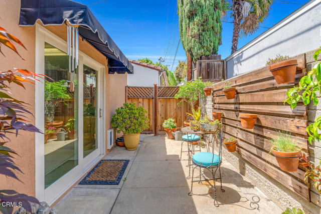 110 Glen Summer Road, Pasadena CA: https://media.crmls.org/mediaz/fe81e135-b964-4434-b1f1-6734def980d6.jpg