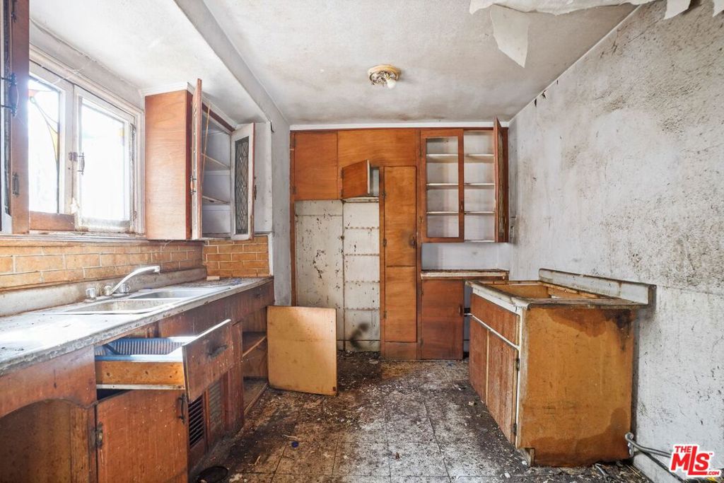 MLS #25600123 image #21