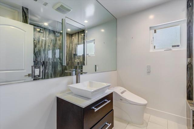 1210 Larnel Place, Los Altos CA: https://media.crmls.org/mediaz/fe84024a-afd5-4e3d-8684-f84aff8573f2.jpg