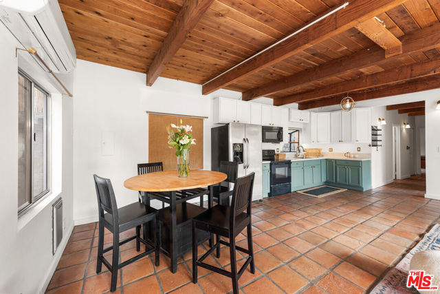 1710 Topanga Skyline, Topanga CA: https://media.crmls.org/mediaz/fe84e6f5-634f-460a-9149-aeb153dfeab7.jpg