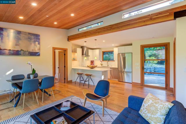 Image 7 of 30 For 5924 Park Ave