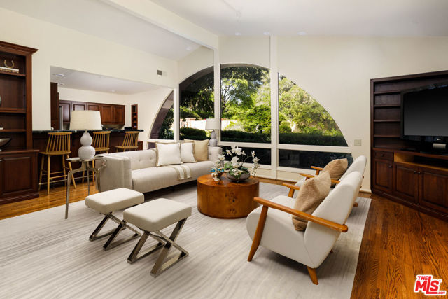 4490 Via Alegre, Santa Barbara CA: https://media.crmls.org/mediaz/fe85396d-3ea6-4f72-8b7e-f5924f54743c.jpg