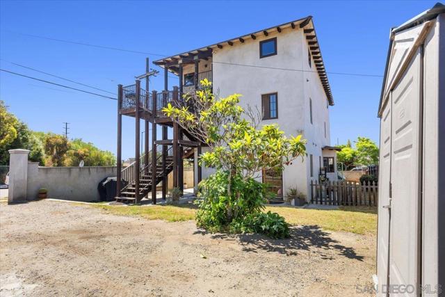 2832 34 K St, San Diego CA: https://media.crmls.org/mediaz/fe86abc8-a6a1-4efa-8bd3-4d8c6d4a1fbd.jpg