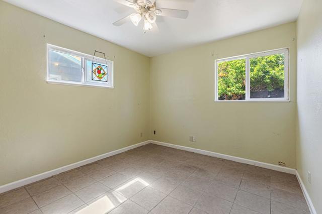 263 Maple Street, Hollister CA: https://media.crmls.org/mediaz/fe86ef31-3053-49d8-9378-87dd8d096862.jpg