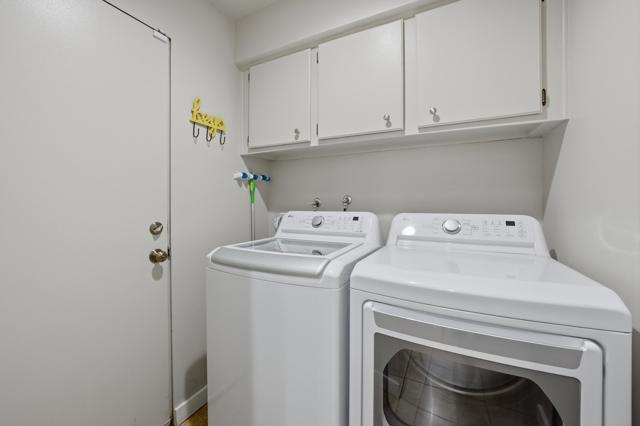 444 Sunningdale Drive, Rancho Mirage CA: https://media.crmls.org/mediaz/fe870be9-e2d8-4de8-86d6-7d8a3b82545c.jpg