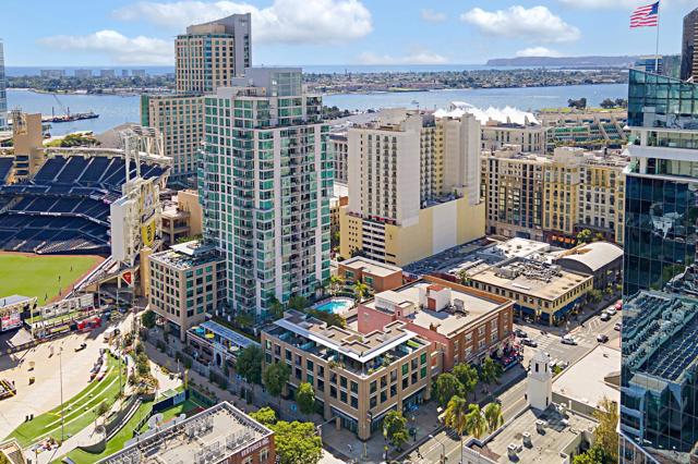 325 7Th Ave, San Diego, California 92101, 2 Bedrooms Bedrooms, ,2 BathroomsBathrooms,Condominium,For Sale,7Th Ave,250016957SD