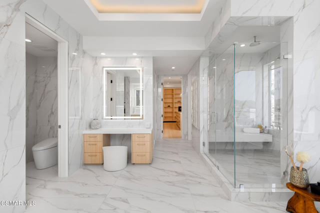 118 Giles Road, Lake Sherwood CA: https://media.crmls.org/mediaz/fe8812ed-3e54-4fc0-9a2a-e7f92c0b6c36.jpg