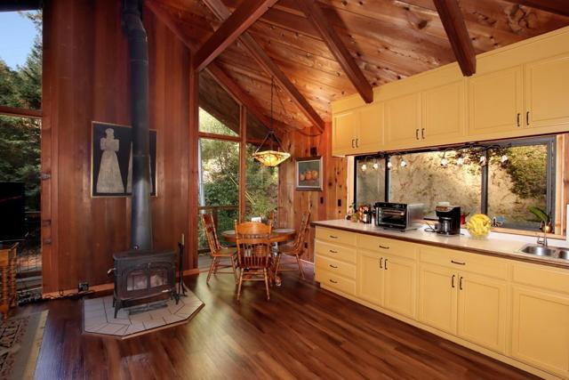 16770 Redwood Lodge Road, Los Gatos CA: https://media.crmls.org/mediaz/fe885c9f-38ab-42aa-a0f9-de89ef5b87c6.jpg