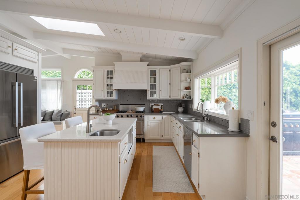 217 Granados - photo 11