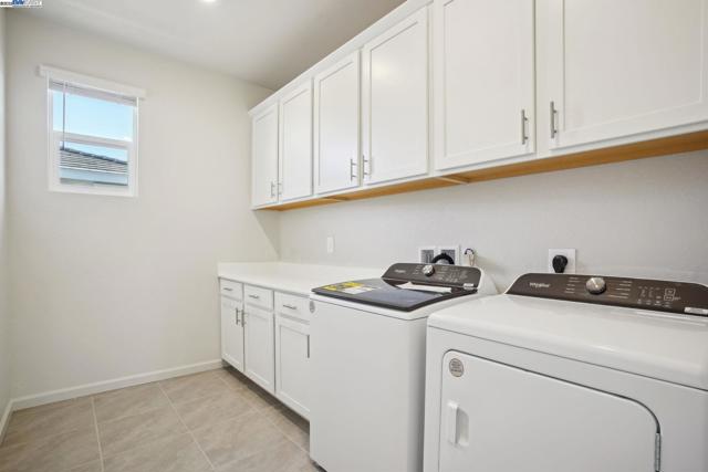 5337 Cardinal St, Antioch CA: https://media.crmls.org/mediaz/fe8900af-afad-439c-b283-6b12641e3d5b.jpg