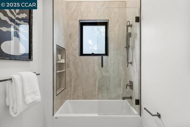 720 Laurel Dr, Walnut Creek CA: https://media.crmls.org/mediaz/fe8901d4-9144-44d6-b529-bfb2792901d0.jpg