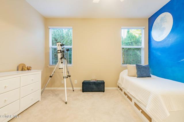 535 Winncastle Street, Simi Valley CA: https://media.crmls.org/mediaz/fe891544-a679-4784-bb4b-60356910b5b3.jpg