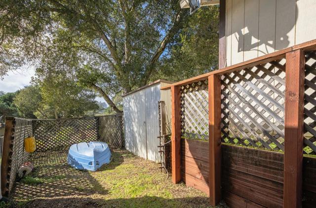 Image 35 of 39 For 17581 Pond-derosa