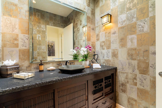 16 Judd Terrace, Rancho Mirage CA: https://media.crmls.org/mediaz/fe8a14aa-fe8e-4e2a-a81f-a302e0a76536.jpg