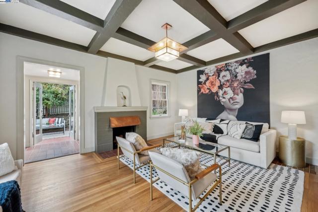 198 BRET HARTE ROAD, Berkeley CA: https://media.crmls.org/mediaz/fe8a6c7b-9269-4a67-9f0d-0e4a9d413e7a.jpg