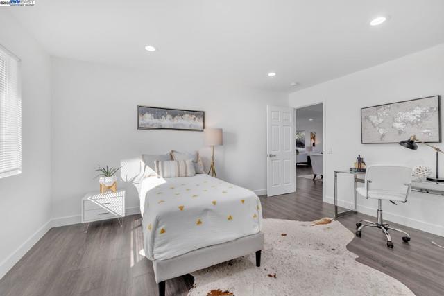 Image 21 of 45 For 2834 White Acres Dr