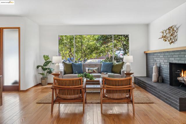 827 Norvell St, El Cerrito CA: https://media.crmls.org/mediaz/fe8bf84b-fcd8-41d9-b2b4-150241ee724d.jpg