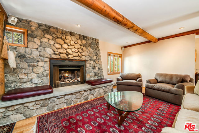 454 E Rustic Road, Santa Monica CA: https://media.crmls.org/mediaz/fe8c09b2-a4d8-4be5-a0fc-a80b2e8e3138.jpg