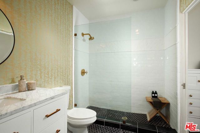 6749 Whitley Terrace, Los Angeles CA: https://media.crmls.org/mediaz/fe8cc36c-d015-43ed-94ca-69b78c7249fa.jpg