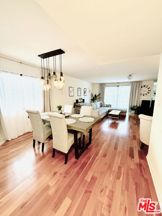 Drew Fenton | 11907 Darlington Avenue Los Angeles CA | MLS: 7264256
