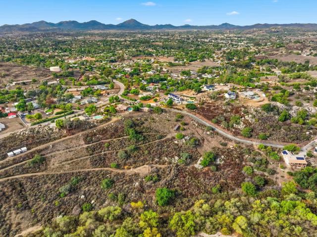 Detail Gallery Image 21 of 49 For #3 Hatfield Ln, Ramona,  CA 92065 - – Beds | – Baths