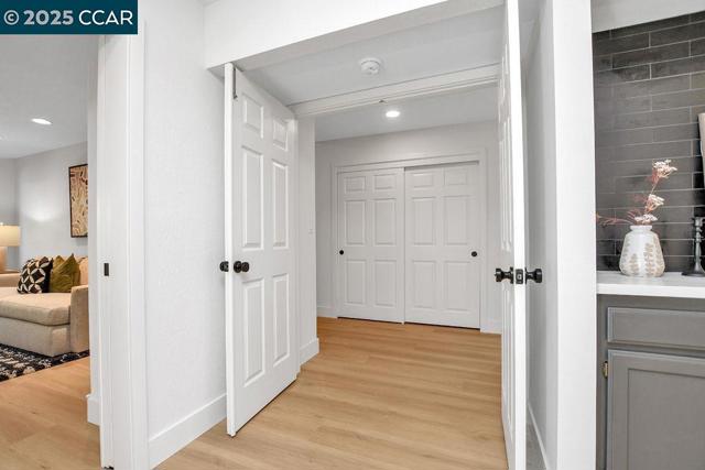 959 Redwood Dr, Danville CA: https://media.crmls.org/mediaz/fe8eb549-4816-4d9f-80c3-147a4195bb32.jpg