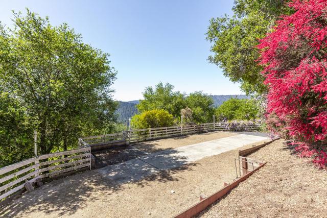 708 Ralston, Boulder Creek CA: https://media.crmls.org/mediaz/fe8f0204-eb0f-461a-bf1d-551db917c12c.jpg