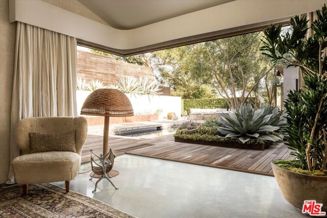 8466 Brier Drive, Los Angeles CA: https://media.crmls.org/mediaz/fe906190-effc-4ab7-a3d0-b438de3a6805.jpg