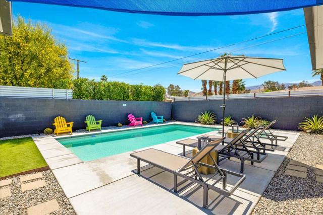 963 S Paseo Caroleta, Palm Springs CA: https://media.crmls.org/mediaz/fe906668-1586-4196-8379-48359db0451a.jpg