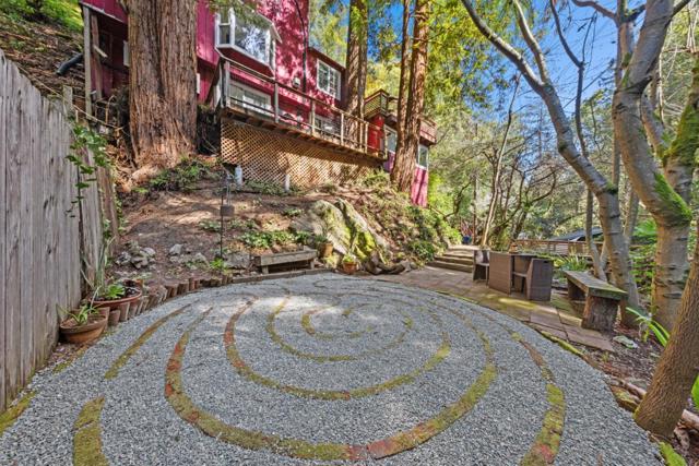 19495 Beardsley Road, Los Gatos CA: https://media.crmls.org/mediaz/fe90b8ae-cc99-435b-864d-179f78ea886b.jpg