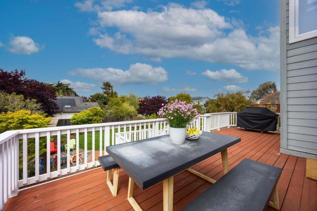 628 Alsace Loraine Avenue, Half Moon Bay CA: https://media.crmls.org/mediaz/fe9143b5-3a95-4763-a767-8d4690c72fa5.jpg