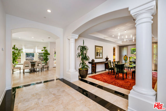 26722 Provence Drive, Calabasas CA: https://media.crmls.org/mediaz/fe91d59c-fe71-4f5c-8657-a6d447b7f8a9.jpg