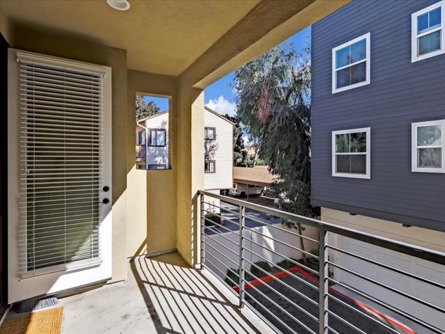 1452 N Harbor Boulevard, Santa Ana CA: https://media.crmls.org/mediaz/fe9233e6-e921-491f-8820-b7686ba35bb5.jpg