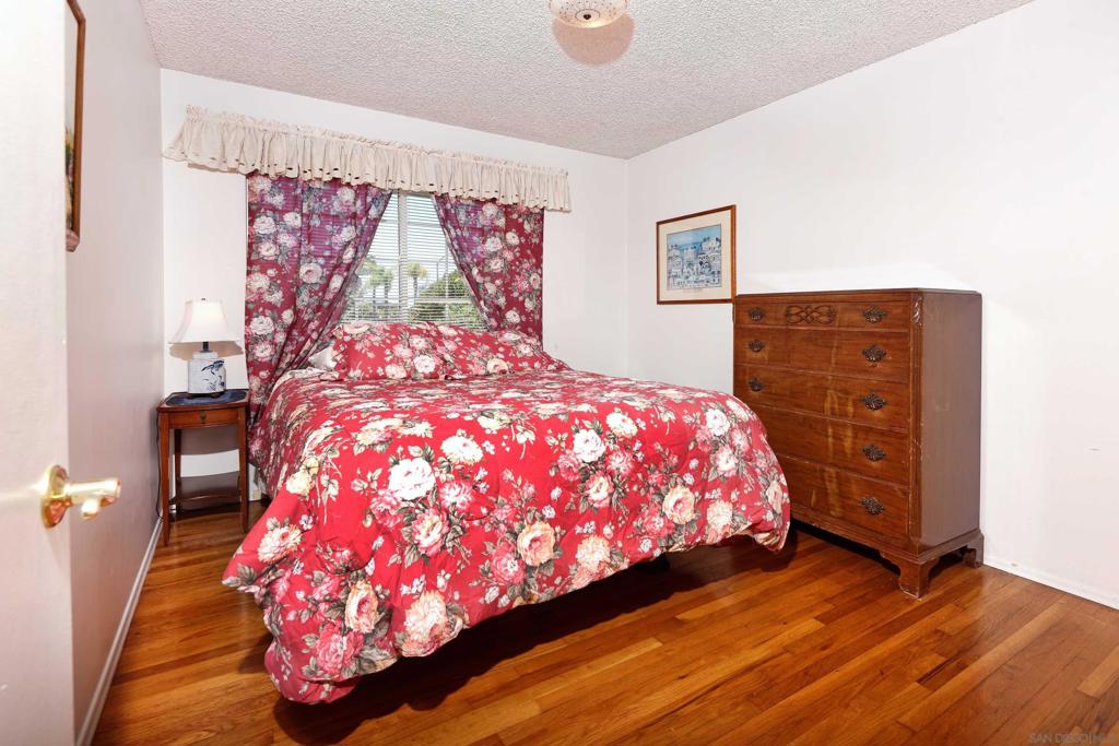 3152 Governor Drive - photo 18