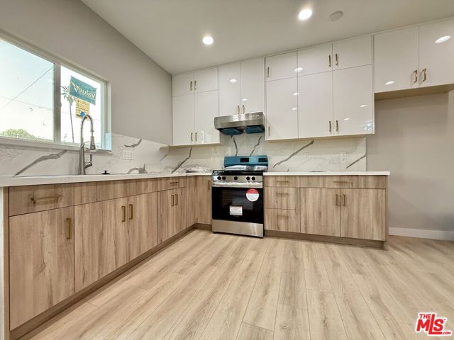 1221 N Azusa Avenue, Azusa CA: https://media.crmls.org/mediaz/fe931902-3440-457b-b6a4-a349f6202196.jpg