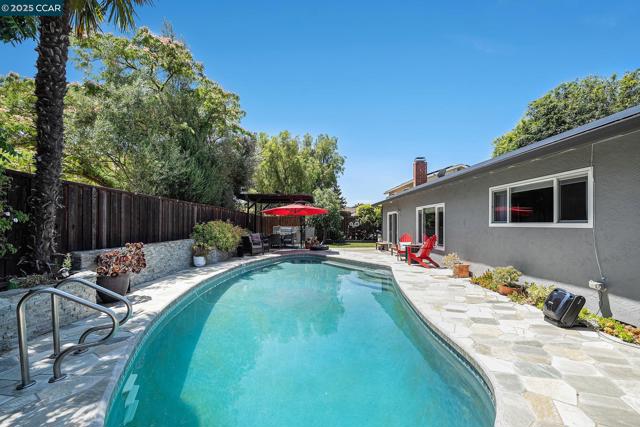 1730 Claycord Ave, Concord CA: https://media.crmls.org/mediaz/fe93295f-0444-4b27-ad81-735bee8e2326.jpg