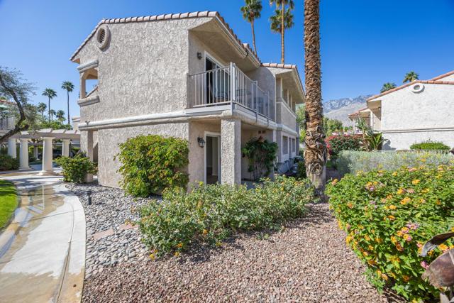 505 S Farrell Drive, Palm Springs CA: https://media.crmls.org/mediaz/fe93e116-8481-4845-9026-25c555edcc60.jpg
